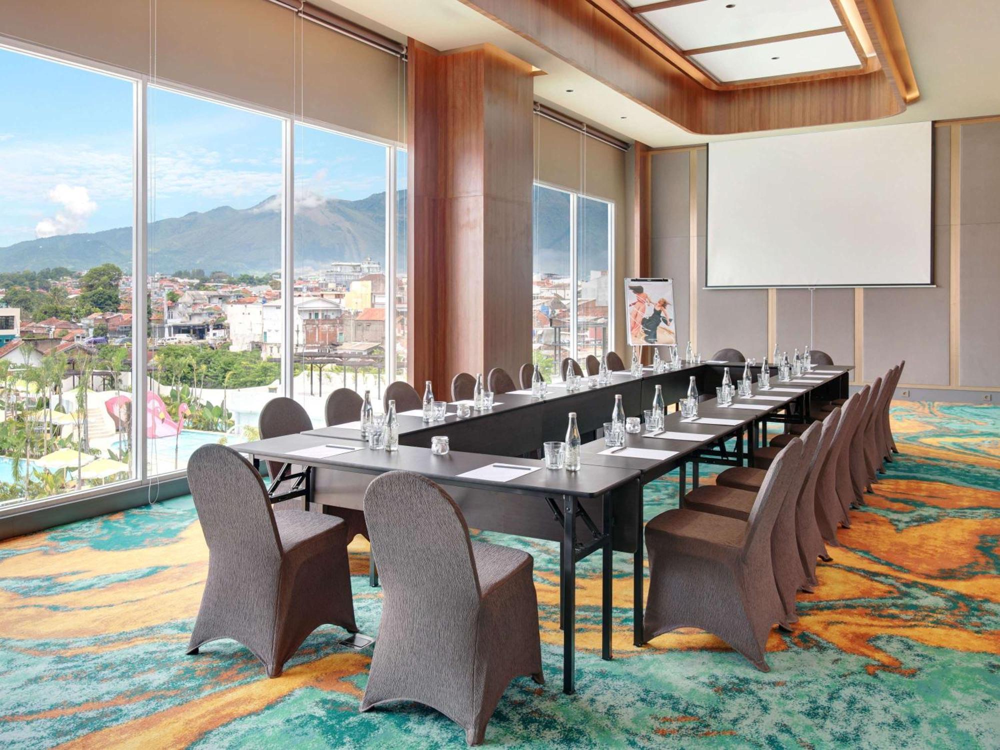 Mercure Garut City Center Εξωτερικό φωτογραφία